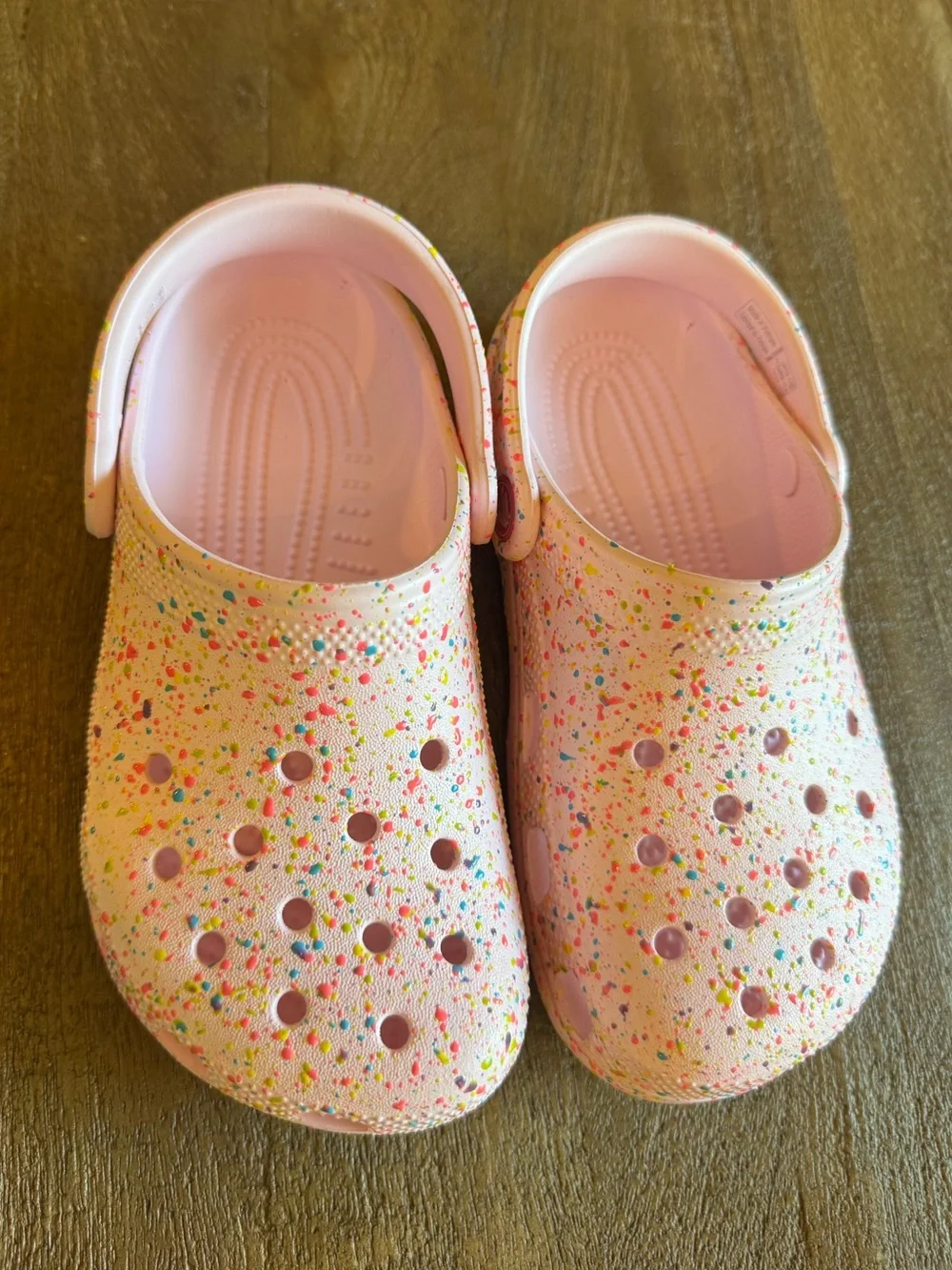Crocs Splatter Paint Pink Clogs – Kids Size 1 – Gently Used